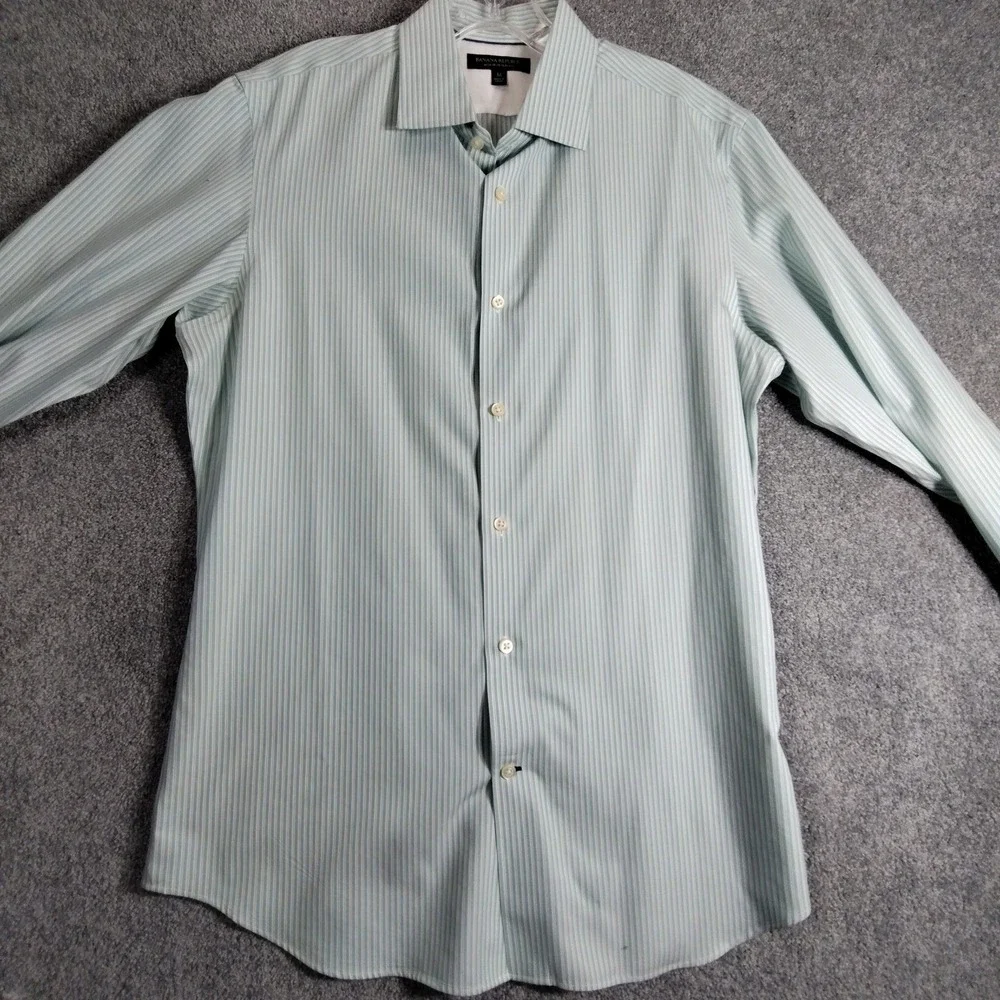 Banana Republic Men's Button Down Shirt Medium Green Striped Business Cotton